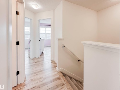 21019 130 Avenue, Edmonton, AB - Indoor Photo Showing Other Room