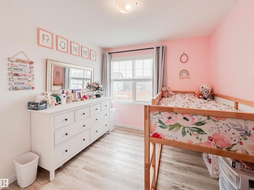 21019 130 Avenue, Edmonton, AB - Indoor Photo Showing Bedroom