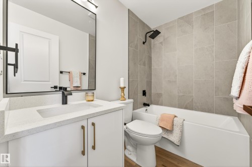 17312 108 Street, Edmonton, AB - Indoor Photo Showing Bathroom