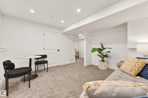 17312 108 Street, Edmonton, AB - Indoor