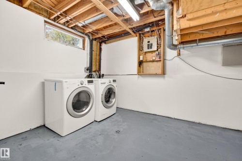 17312 108 Street, Edmonton, AB - Indoor Photo Showing Laundry Room