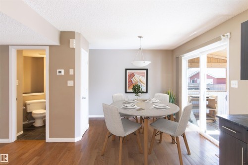 9116 Shaw Way, Edmonton, AB - Indoor Photo Showing Dining Room