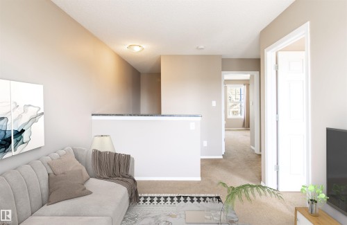 9116 Shaw Way, Edmonton, AB - Indoor