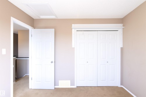 9116 Shaw Way, Edmonton, AB - Indoor
