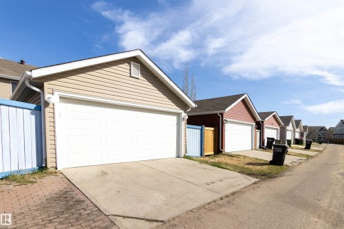 9116 Shaw Way, Edmonton, AB - Outdoor