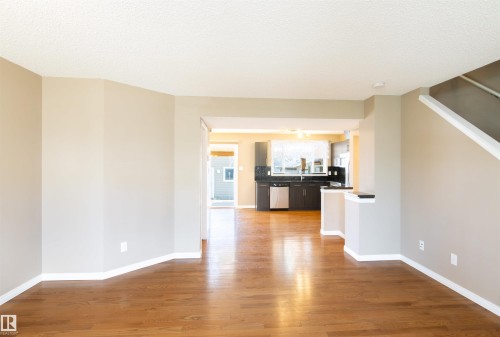 9116 Shaw Way, Edmonton, AB - Indoor