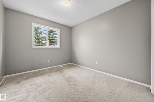 46 4020 21 Street, Edmonton, AB - Indoor Photo Showing Other Room