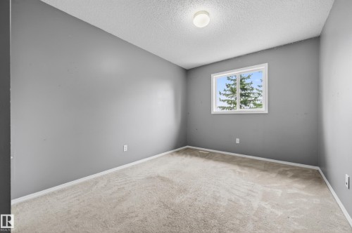 46 4020 21 Street, Edmonton, AB - Indoor Photo Showing Other Room