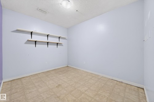 46 4020 21 Street, Edmonton, AB - Indoor Photo Showing Other Room