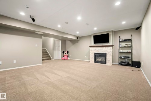 3510 Abbott Close, Edmonton, AB - Indoor With Fireplace