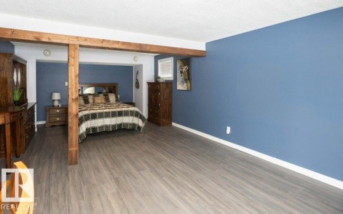 9624 99 Street, Westlock, AB - Indoor Photo Showing Bedroom