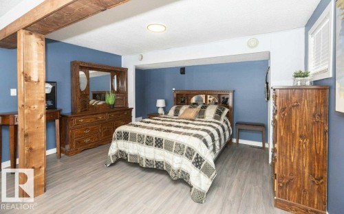 9624 99 Street, Westlock, AB - Indoor Photo Showing Bedroom