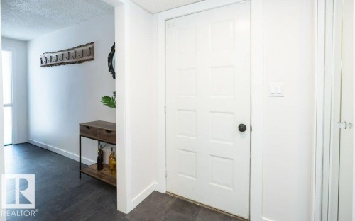 9624 99 Street, Westlock, AB - Indoor Photo Showing Other Room