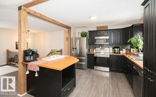 9624 99 Street, Westlock, AB - Indoor Photo Showing Kitchen