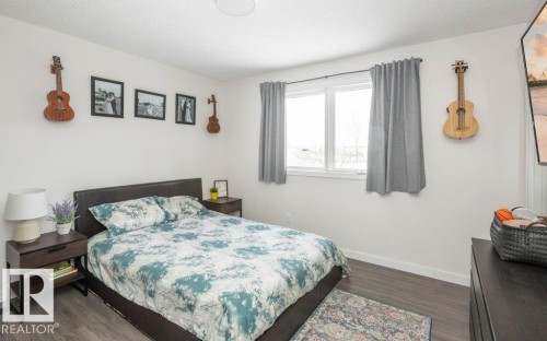 9624 99 Street, Westlock, AB - Indoor Photo Showing Bedroom