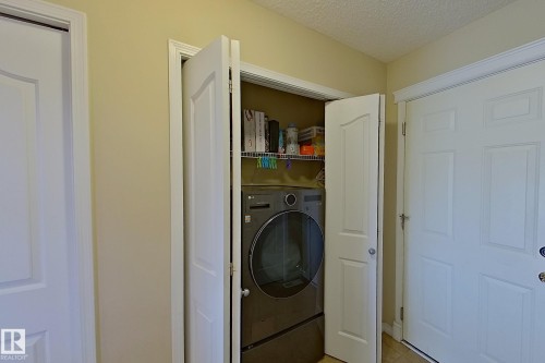 3540 Mclean Crescent, Edmonton, AB - Indoor Photo Showing Laundry Room