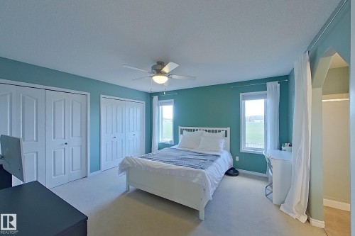 3540 Mclean Crescent, Edmonton, AB - Indoor Photo Showing Bedroom