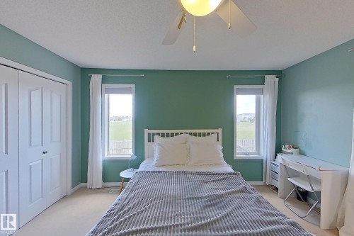 3540 Mclean Crescent, Edmonton, AB - Indoor Photo Showing Bedroom