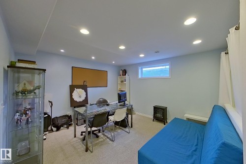 3540 Mclean Crescent, Edmonton, AB - Indoor