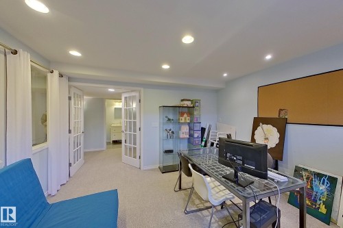 3540 Mclean Crescent, Edmonton, AB - Indoor