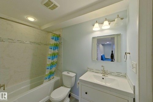 3540 Mclean Crescent, Edmonton, AB - Indoor Photo Showing Bathroom
