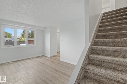 9B Clareview Village, Edmonton, AB - Indoor Photo Showing Other Room