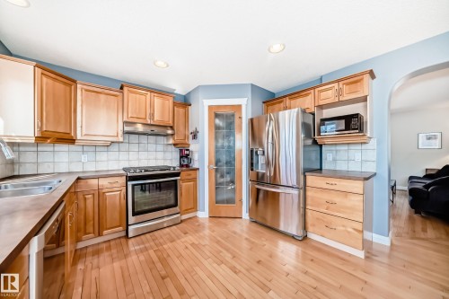 5333 Terwillegar Boulevard, Edmonton, AB - Indoor Photo Showing Kitchen With Stainless Steel Kitchen With Double Sink