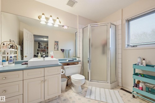 11107 University Avenue, Edmonton, AB - Indoor Photo Showing Bathroom
