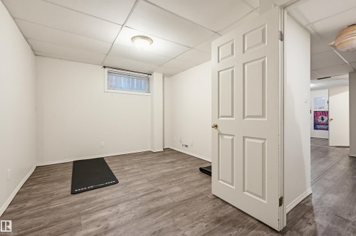 11107 University Avenue, Edmonton, AB - Indoor Photo Showing Other Room
