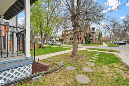 11107 University Avenue, Edmonton, AB - Outdoor