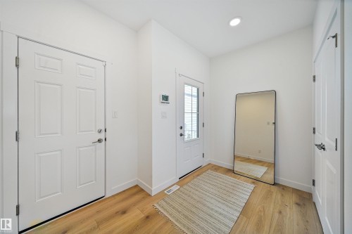 5075 Cawsey Link Sw, Edmonton, AB - Indoor Photo Showing Other Room