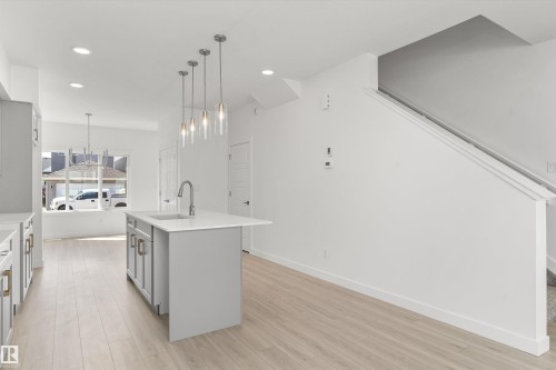 20623 43 Avenue, Edmonton, AB - Indoor Photo Showing Kitchen With Upgraded Kitchen