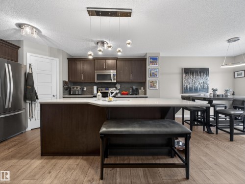 4465 5A Street, Edmonton, AB - Indoor Photo Showing Kitchen