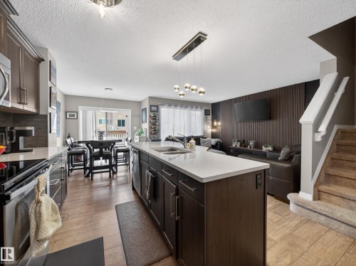 4465 5A Street, Edmonton, AB - Indoor Photo Showing Kitchen With Double Sink With Upgraded Kitchen
