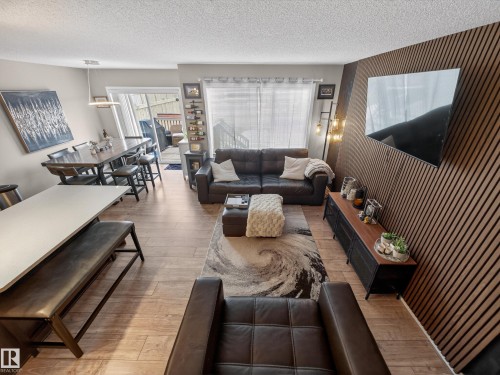 4465 5A Street, Edmonton, AB - Indoor Photo Showing Living Room