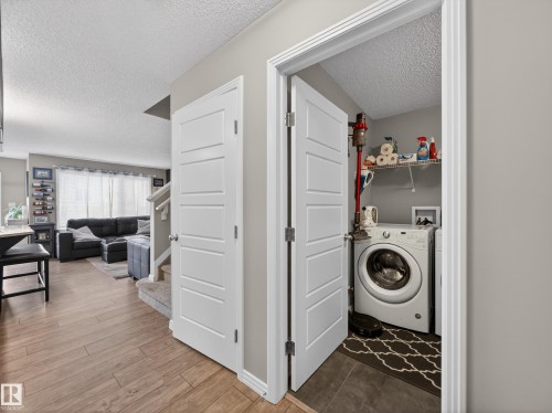 4465 5A Street, Edmonton, AB - Indoor Photo Showing Laundry Room