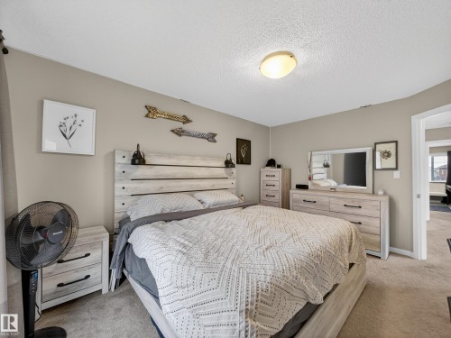 4465 5A Street, Edmonton, AB - Indoor Photo Showing Bedroom