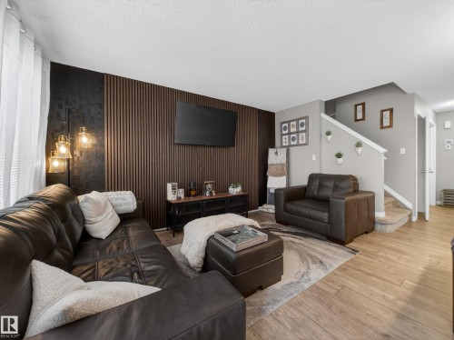 4465 5A Street, Edmonton, AB - Indoor Photo Showing Living Room