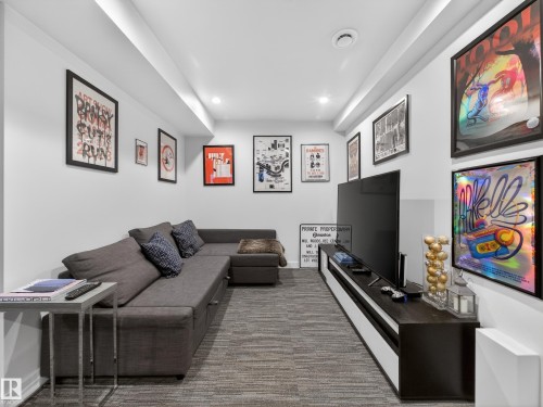 4465 5A Street, Edmonton, AB - Indoor Photo Showing Other Room