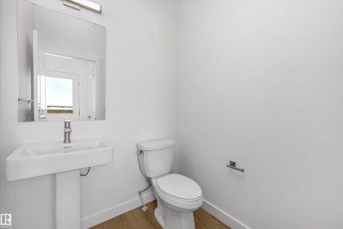 516 176 Avenue, Edmonton, AB - Indoor Photo Showing Bathroom