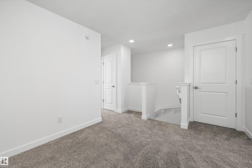 516 176 Avenue, Edmonton, AB - Indoor Photo Showing Other Room