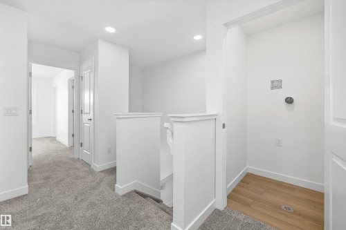 516 176 Avenue, Edmonton, AB - Indoor Photo Showing Other Room