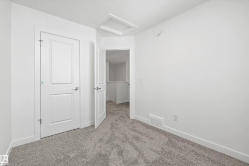 516 176 Avenue, Edmonton, AB - Indoor Photo Showing Other Room
