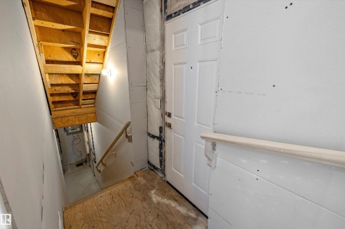516 176 Avenue, Edmonton, AB - Indoor Photo Showing Other Room