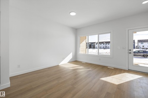 516 176 Avenue, Edmonton, AB - Indoor