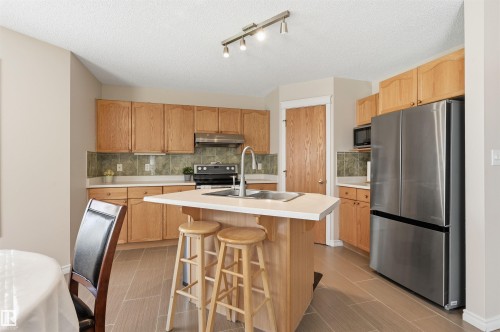 4831 147 Avenue, Edmonton, AB - Indoor Photo Showing Kitchen With Double Sink