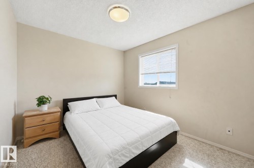 4831 147 Avenue, Edmonton, AB - Indoor Photo Showing Bedroom