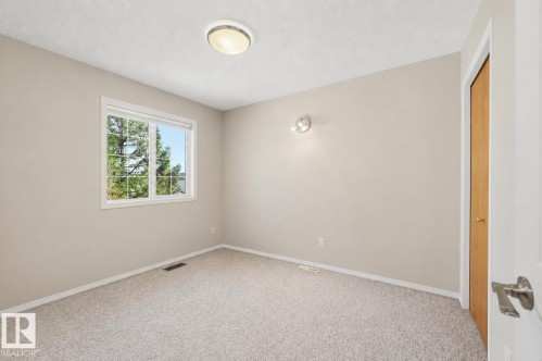 4831 147 Avenue, Edmonton, AB - Indoor Photo Showing Other Room