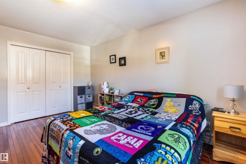 201 10720 84 Avenue, Edmonton, AB - Indoor Photo Showing Bedroom