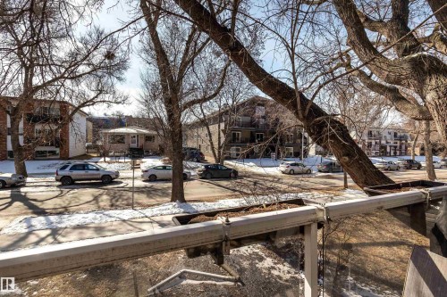 201 10720 84 Avenue, Edmonton, AB - Outdoor